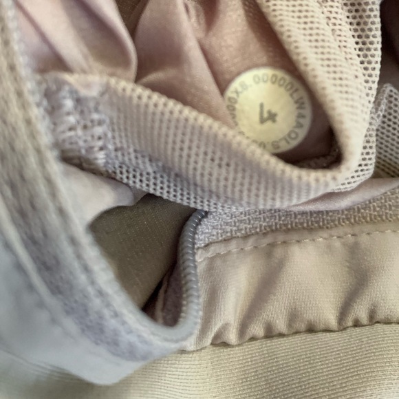 Lululemon Down For It All Vest Dark Chrome Size 4 - Picture 8 of 8